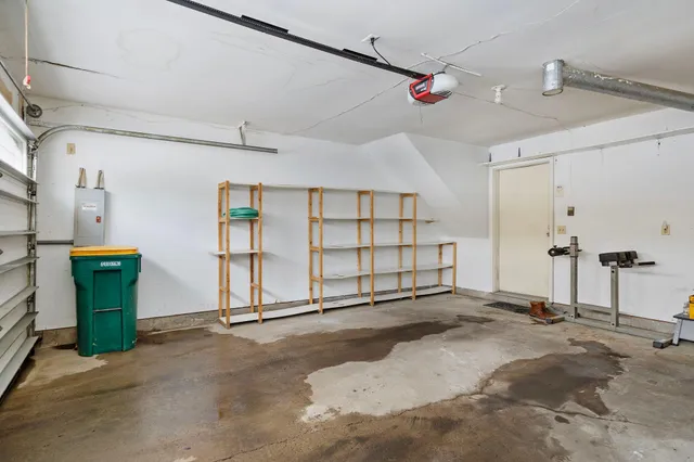 $309,900 | 1595 Wayzata Boulevard, Unit F, Long Lake, MN 55356