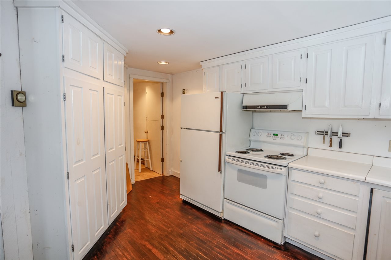 27 Farmstead Road Antrim, NH 03440 - Photo 4 of 37
