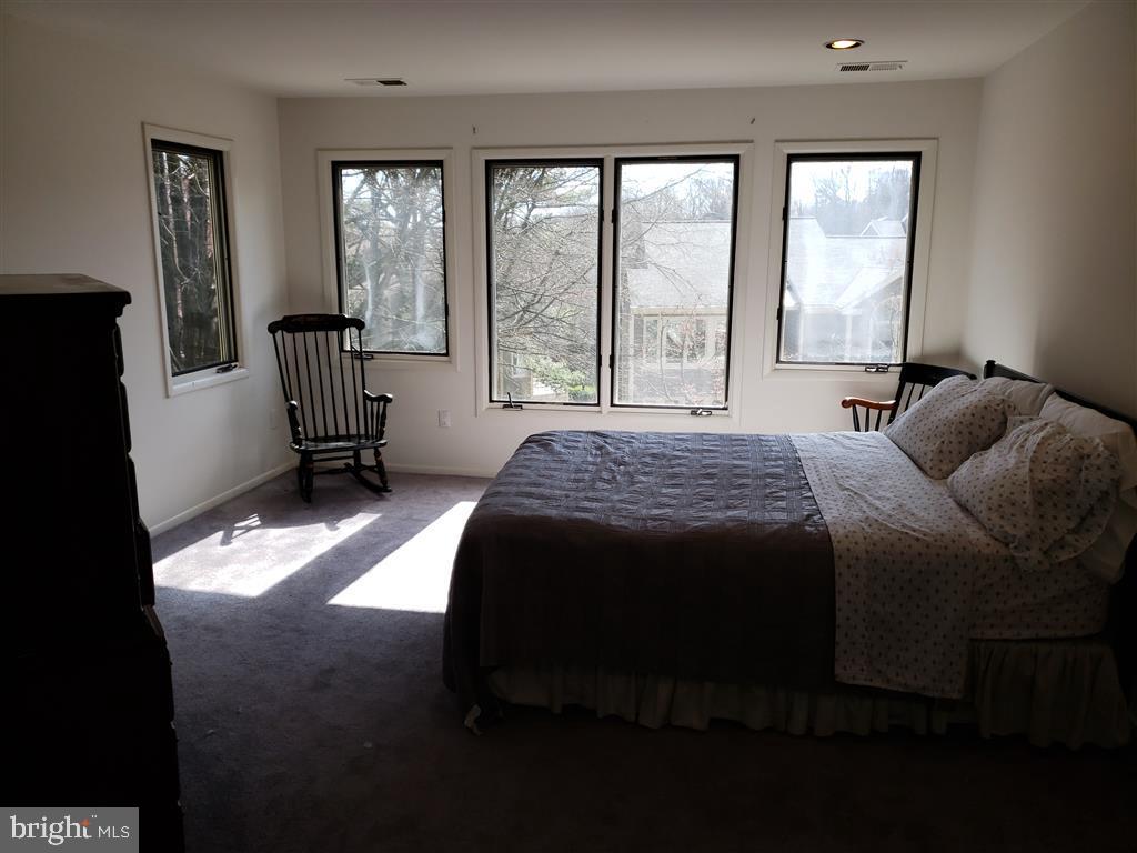 1942 Lakeport Way Reston, VA 20191 - Photo 13 of 22 Master BR