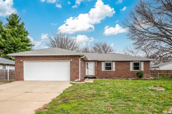 $220,000 | 2919 West Rohmann Avenue, Peoria, IL 61604