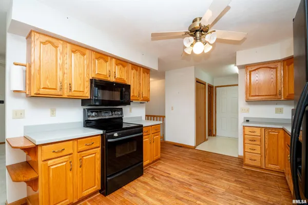 $220,000 | 2919 West Rohmann Avenue, West Peoria, IL 61604