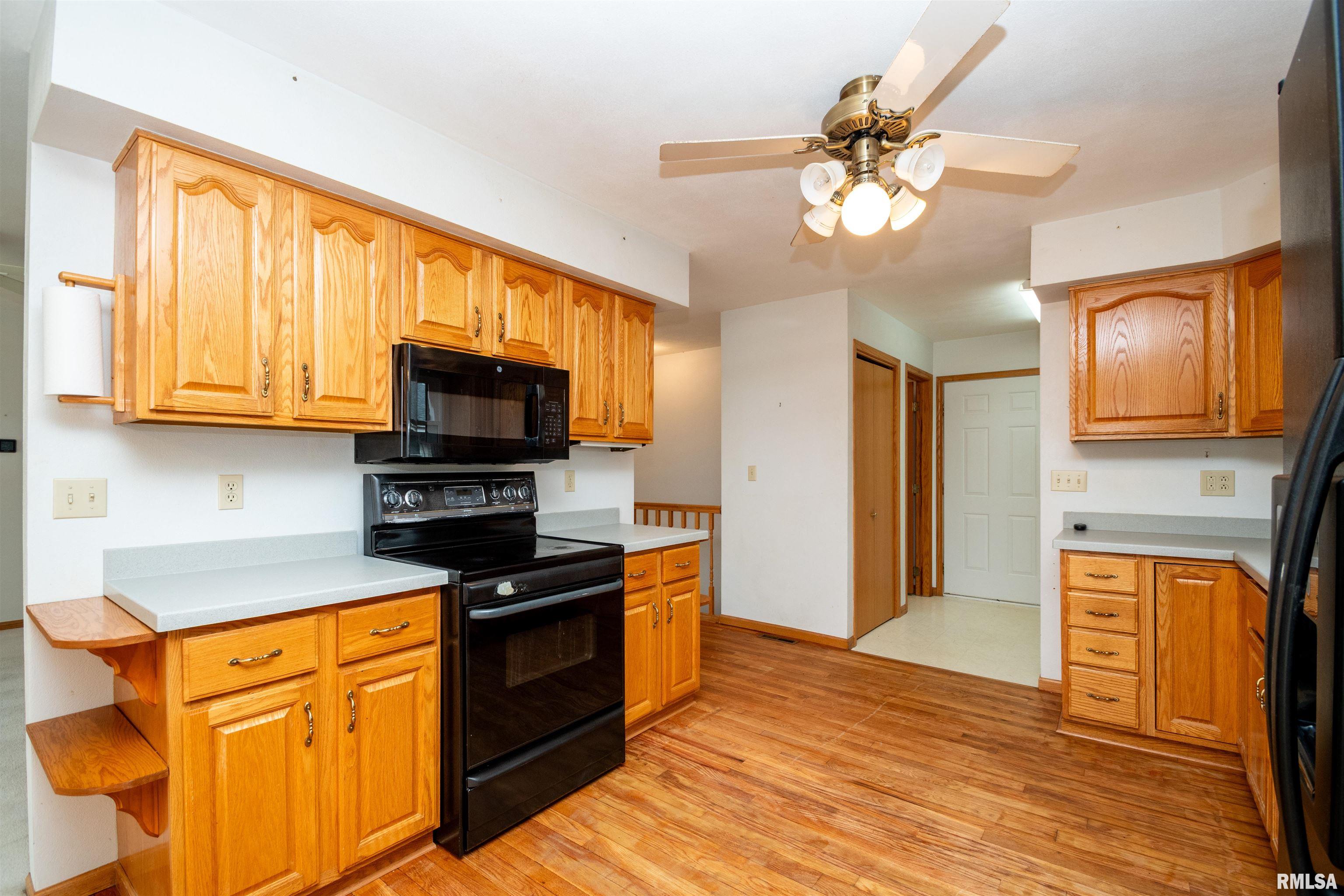 2919 West Rohmann Avenue Peoria, IL 61604 - Photo 12 of 42