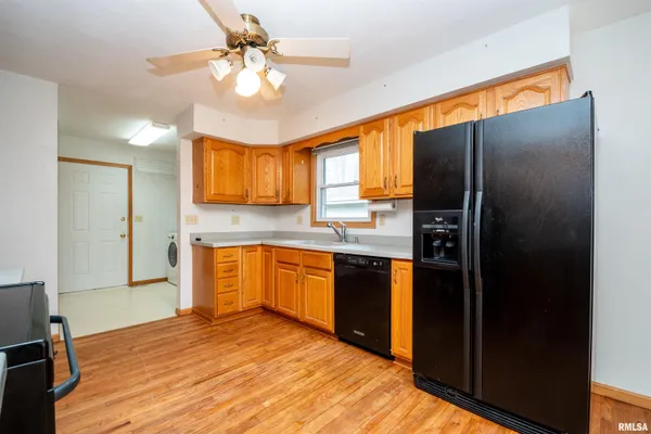 $220,000 | 2919 West Rohmann Avenue, West Peoria, IL 61604