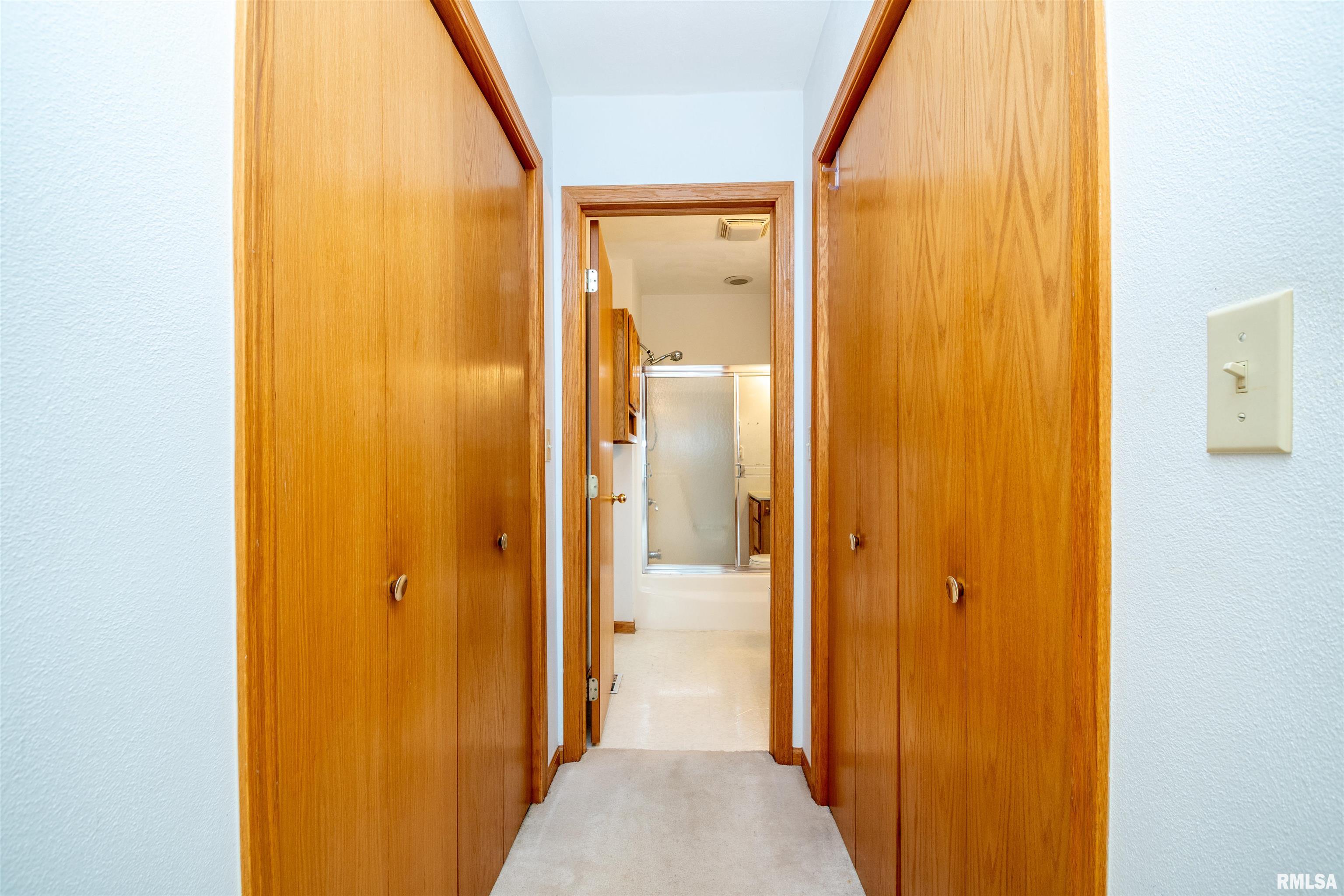 2919 West Rohmann Avenue Peoria, IL 61604 - Photo 21 of 42