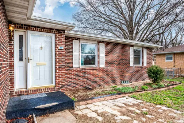 $220,000 | 2919 West Rohmann Avenue, West Peoria, IL 61604