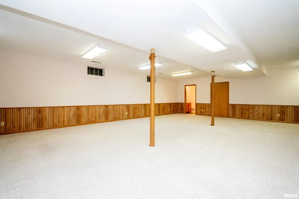 $220,000 | 2919 West Rohmann Avenue, West Peoria, IL 61604