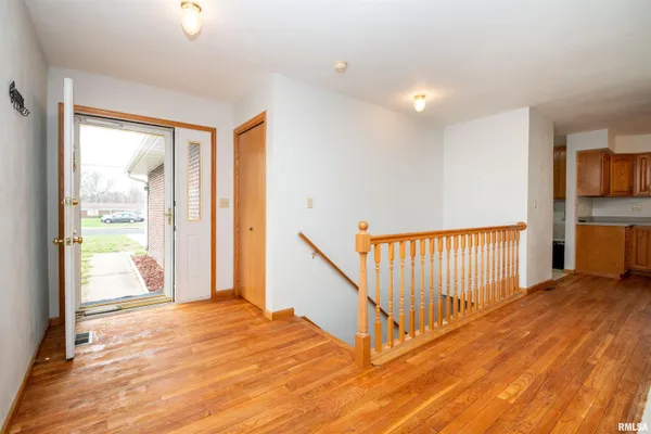 $220,000 | 2919 West Rohmann Avenue, West Peoria, IL 61604