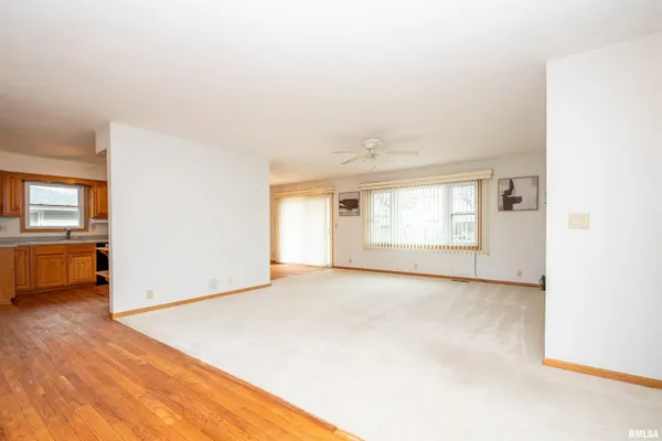 $220,000 | 2919 West Rohmann Avenue, West Peoria, IL 61604