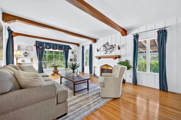$1,250,000 | 4307 Vista Way, La Mesa, CA 91941