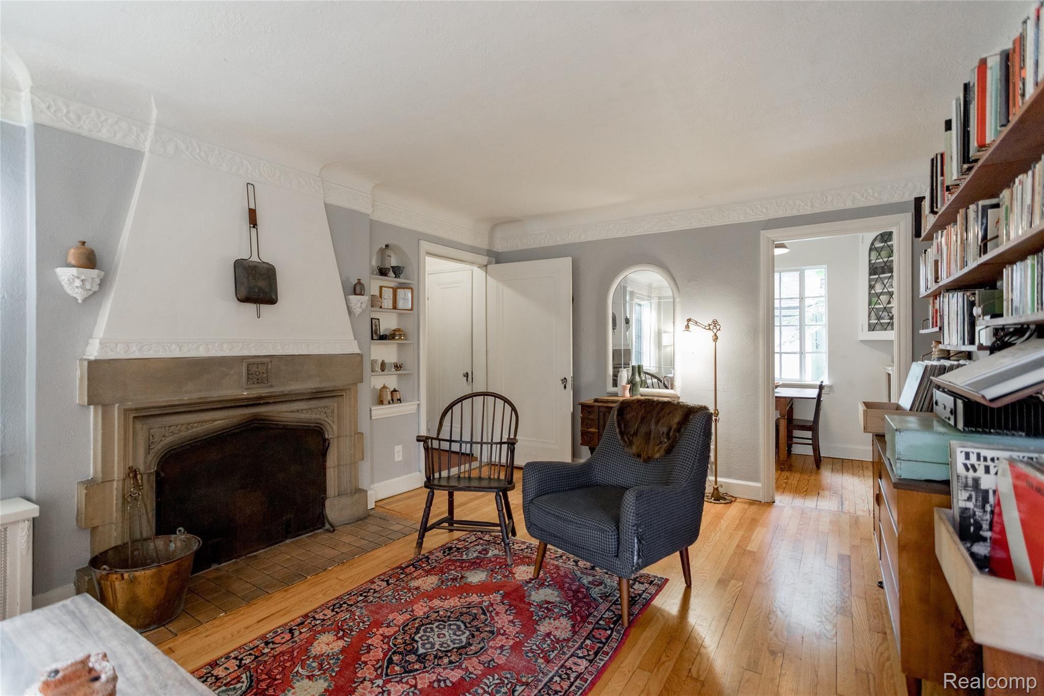 20445 Lichfield Road Detroit, MI 48221 - Photo 3 of 17 20445Lichfield-111.jpg