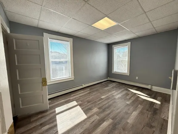 $2,695 | 133 University Avenue, Unit 5, Lowell, MA 01854