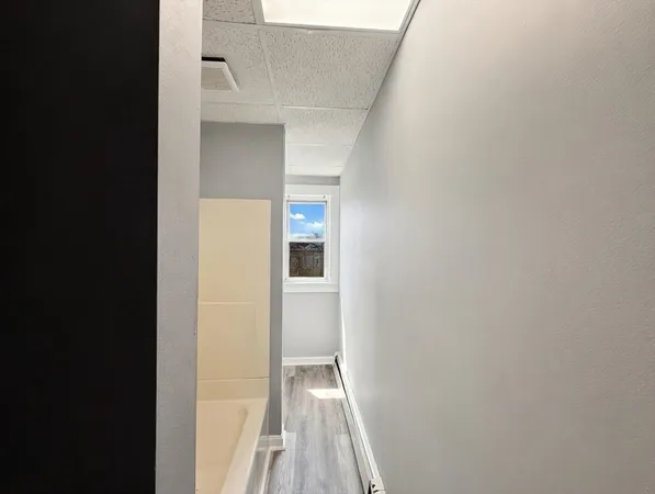 $2,695 | 133 University Avenue, Unit 5, Lowell, MA 01854