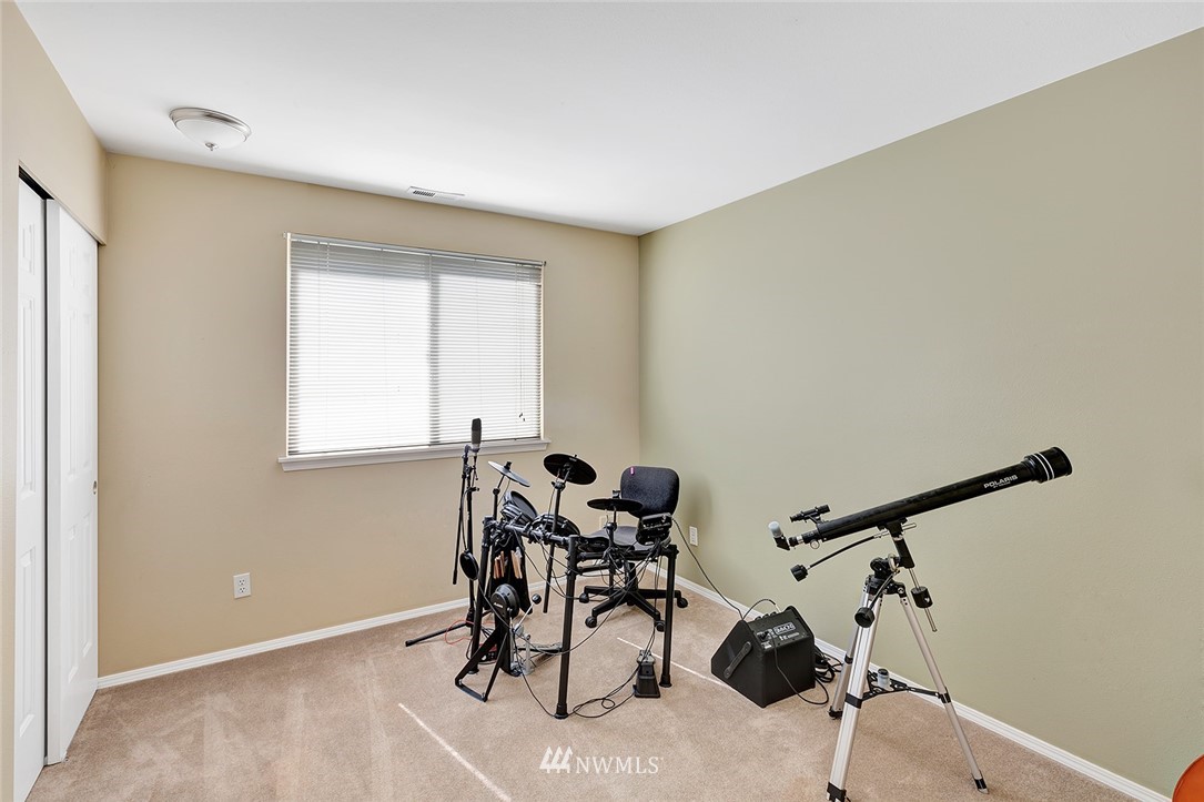 4408 Northeast 6th Court Renton, WA 98059 - Photo 19 of 21 Gallery Image 19