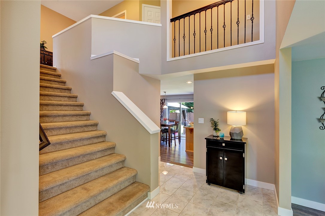 4408 Northeast 6th Court Renton, WA 98059 - Photo 4 of 21 Gallery Image 4
