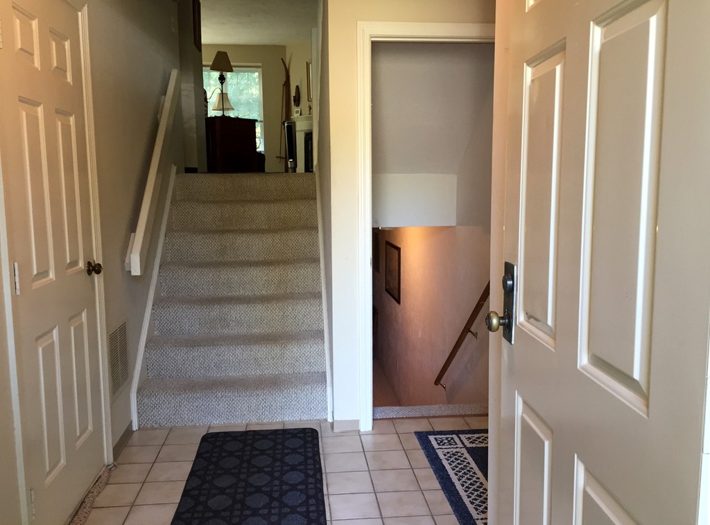 313 Ridgefield Circle, Unit D Clinton, MA 01510 - Photo 2 of 19 Gallery Image 2