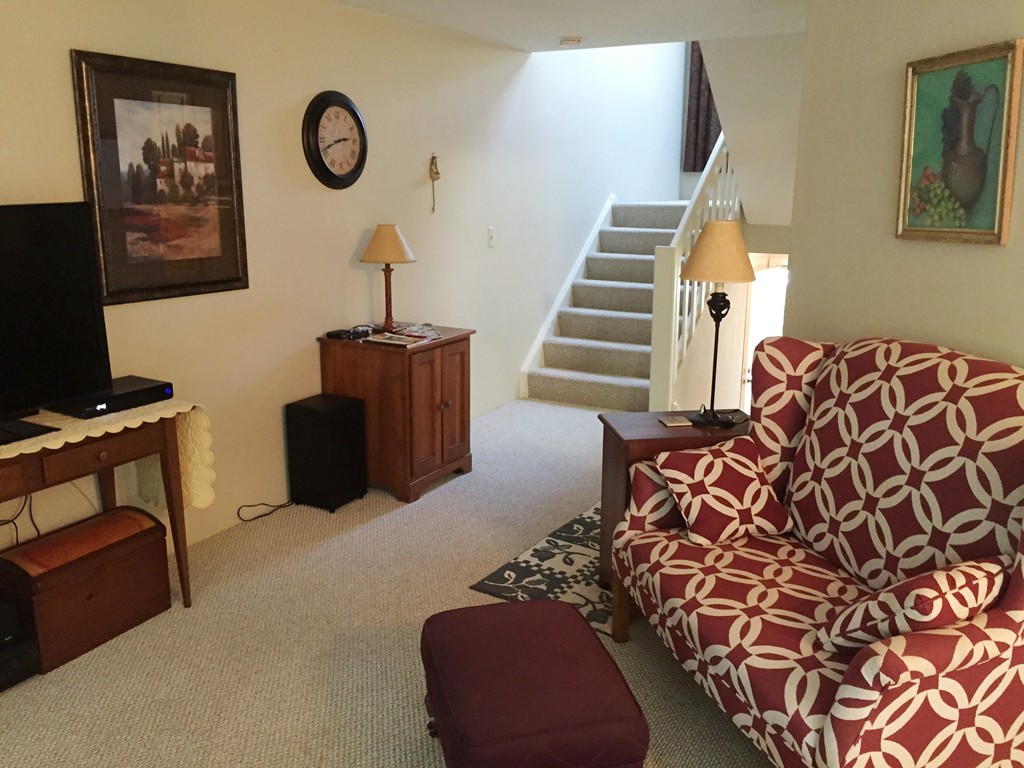 313 Ridgefield Circle, Unit D Clinton, MA 01510 - Photo 6 of 19 Gallery Image 6
