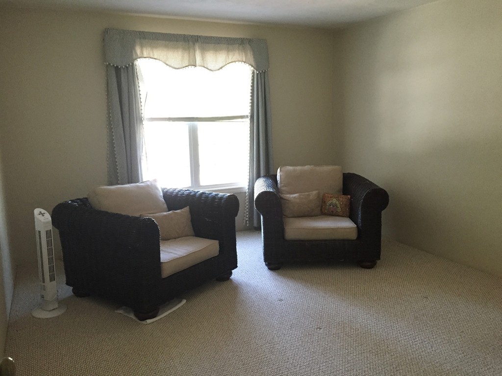 313 Ridgefield Circle, Unit D Clinton, MA 01510 - Photo 8 of 19 Gallery Image 8