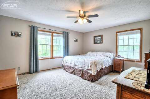 13239 Rohn Road Fenton, MI 48430 - Photo 11 of 28 20448209-10.JPG
