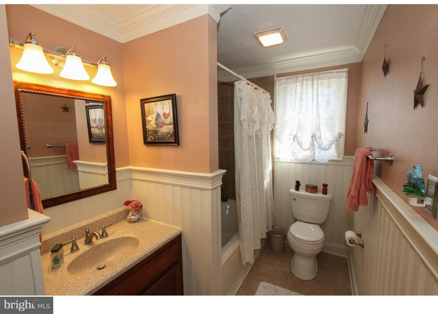 291 Maugers Mill Road Pottstown, PA 19464 - Photo 11 of 25 Bathroom