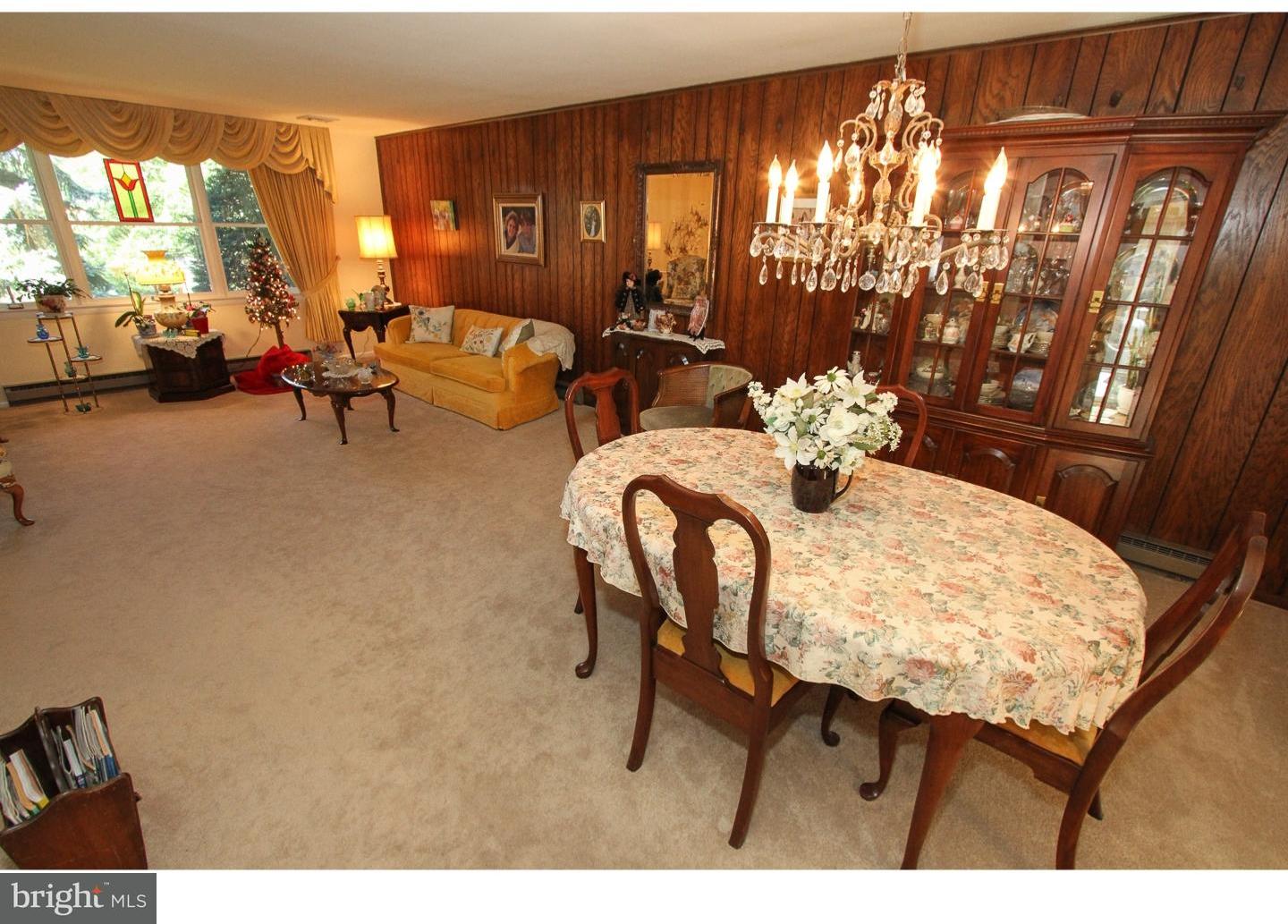 291 Maugers Mill Road Pottstown, PA 19464 - Photo 5 of 25 Dining Room
