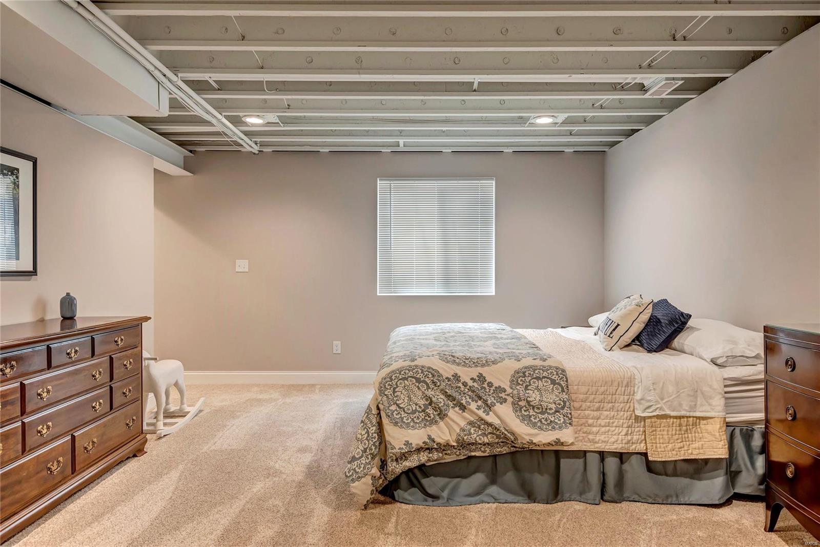 940 Grupp Road St. Louis, MO 63131 - Photo 38 of 41 Gallery Image 38