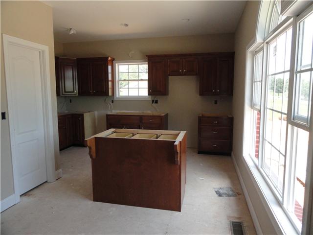 1646 Hickory Point Road Clarksville, TN 37043 - Photo 3 of 7