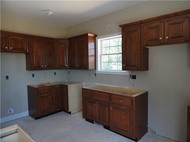 1646 Hickory Point Road Clarksville, TN 37043 - Photo 4 of 7