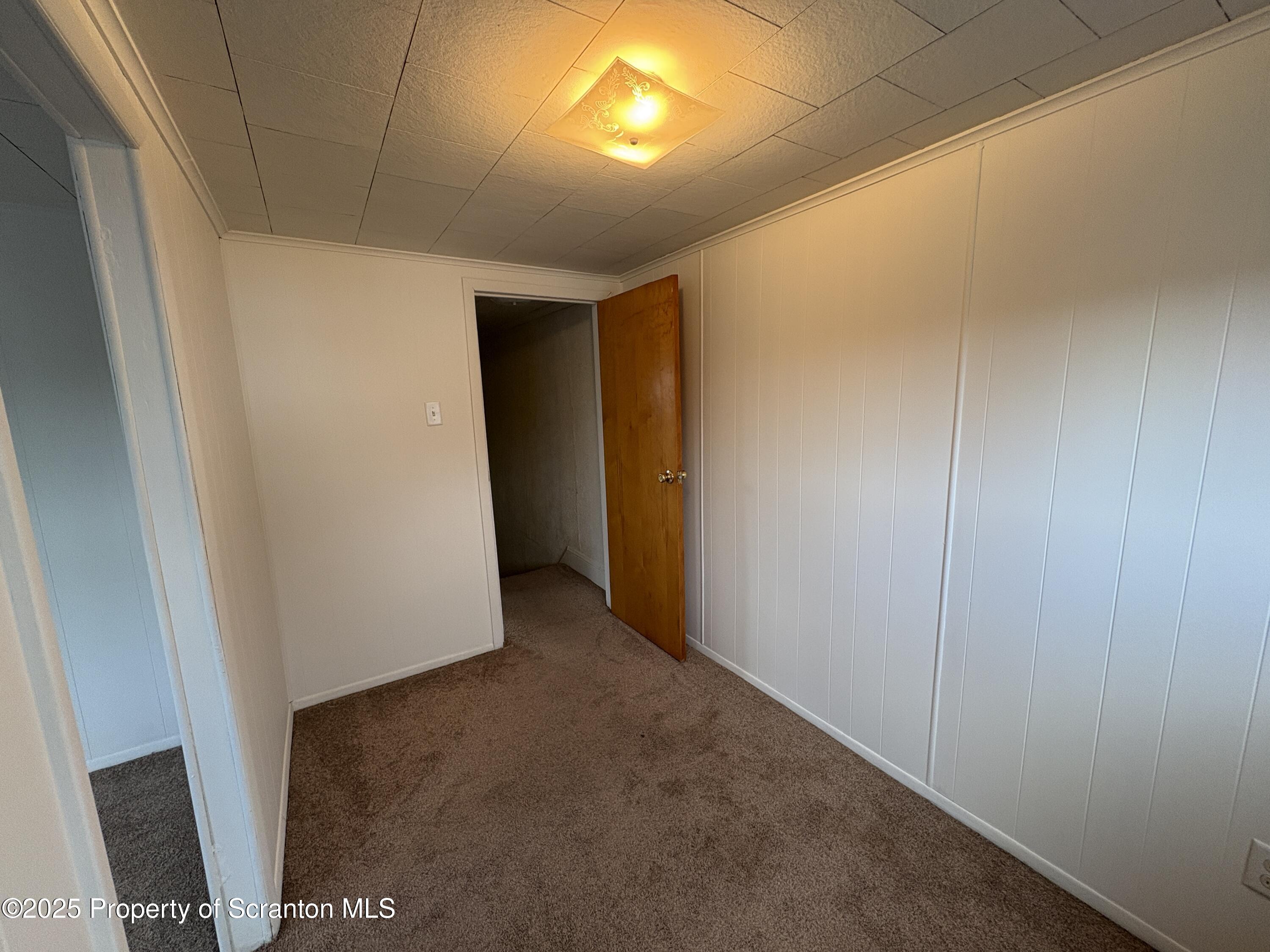 1819 Clearview Street, Unit L 109 Scranton, PA 18504 - Photo 9 of 23 a view of hallway
