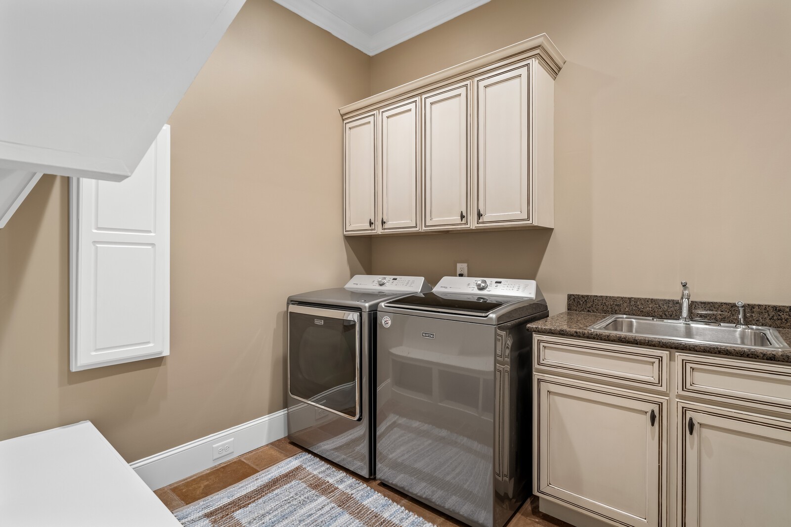 926 Evans Road Nashville, TN 37204 - Photo 27 of 53 a utility room with dryer and washer