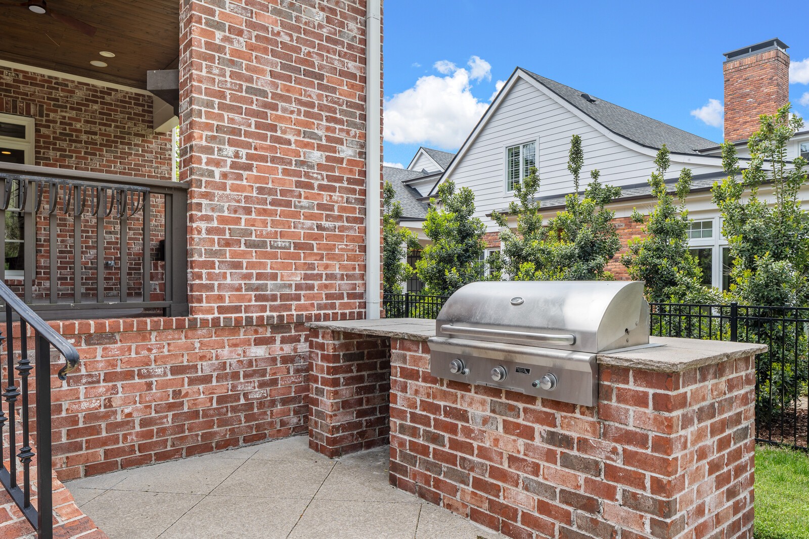 926 Evans Road Nashville, TN 37204 - Photo 48 of 53 a view of a brick building with many windows