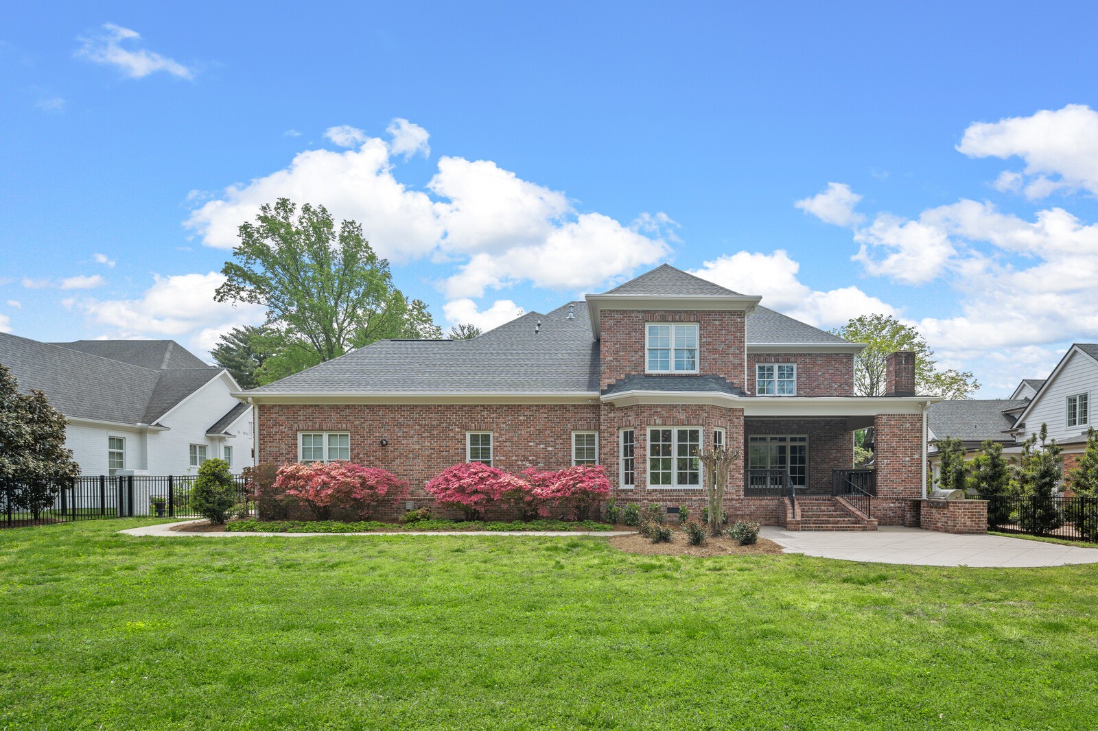926 Evans Road Nashville, TN 37204 - Photo 53 of 53 a front view of a house with garden