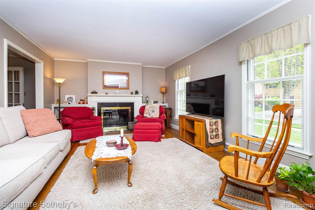 3629 Cumberland Road Berkley, MI 48072 - Photo 4 of 48