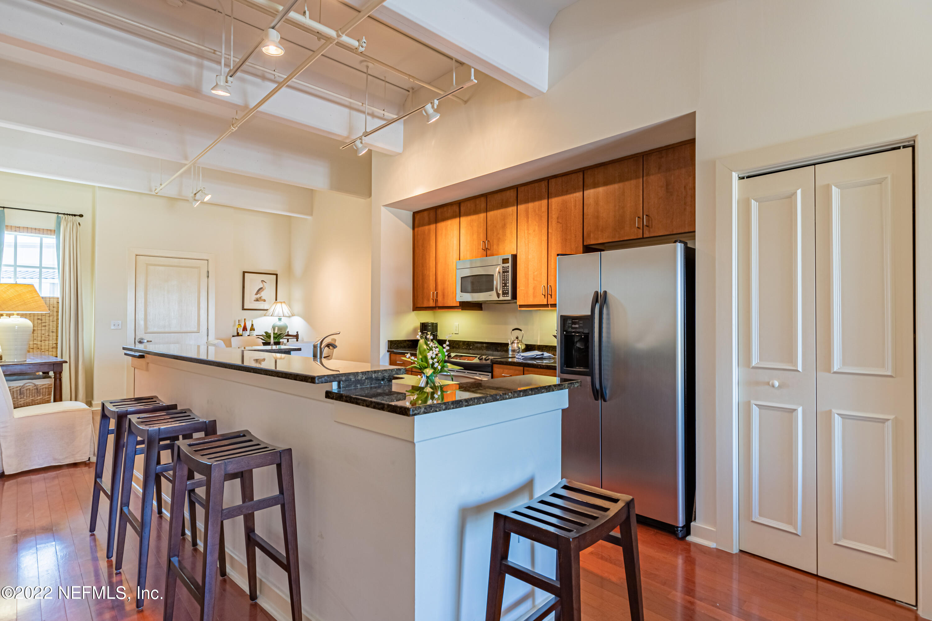 1661 Riverside Avenue, Unit 421 Jacksonville, FL 32204 - Photo 13 of 61 13