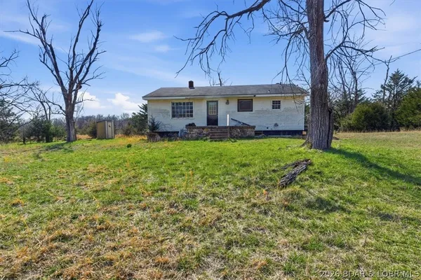 $1,450,000 | 40773 Waisner Avenue, Edwards, MO 65326