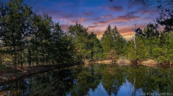 $1,450,000 | 40773 Waisner Avenue, Edwards, MO 65326