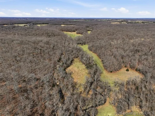 $1,450,000 | 40773 Waisner Avenue, Edwards, MO 65326