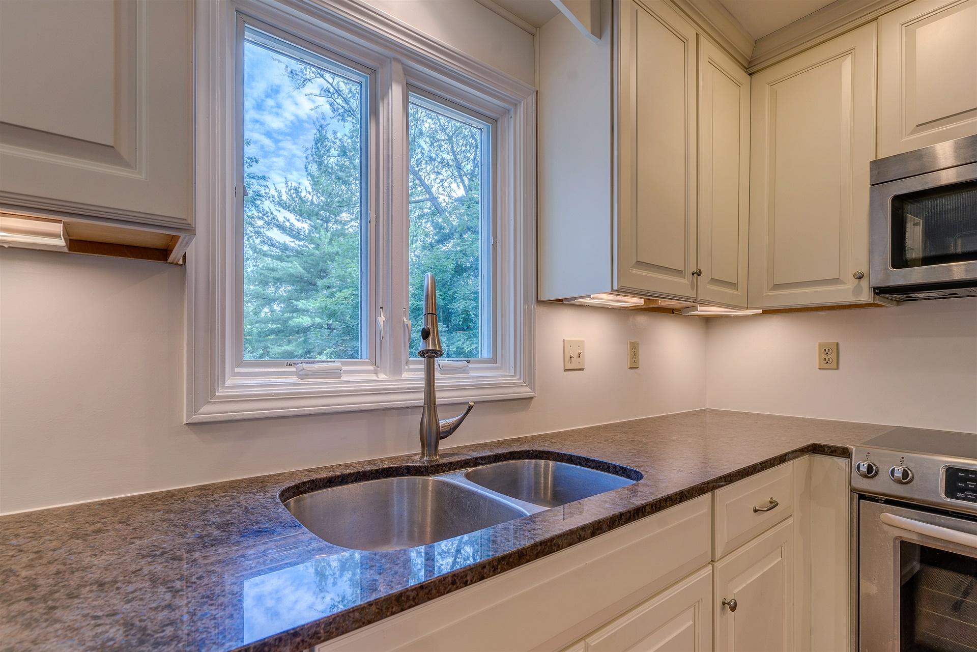 2304 Mt Vernon Road Southwest Roanoke, VA 24015 - Photo 15 of 47 12-DSC00061-3_2-3_3-3_4-3_5-3