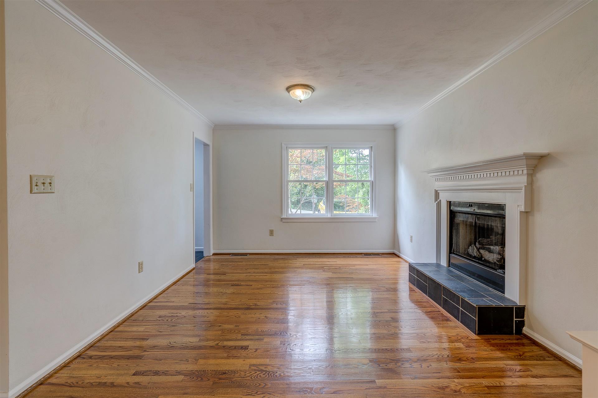 2304 Mt Vernon Road Southwest Roanoke, VA 24015 - Photo 18 of 47 15-DSC00076-3_77-3_78-3_79-3_80-3