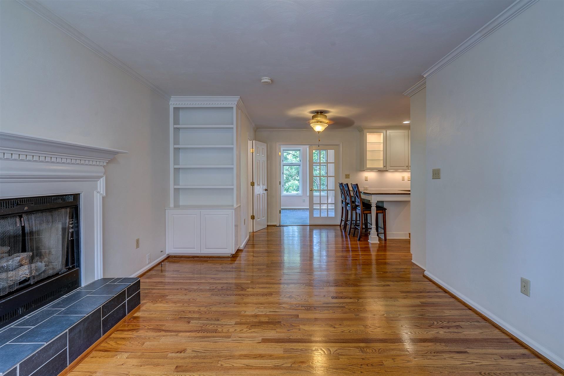 2304 Mt Vernon Road Southwest Roanoke, VA 24015 - Photo 19 of 47 16-DSC00081-3_2-3_3-3_4-3_5-3