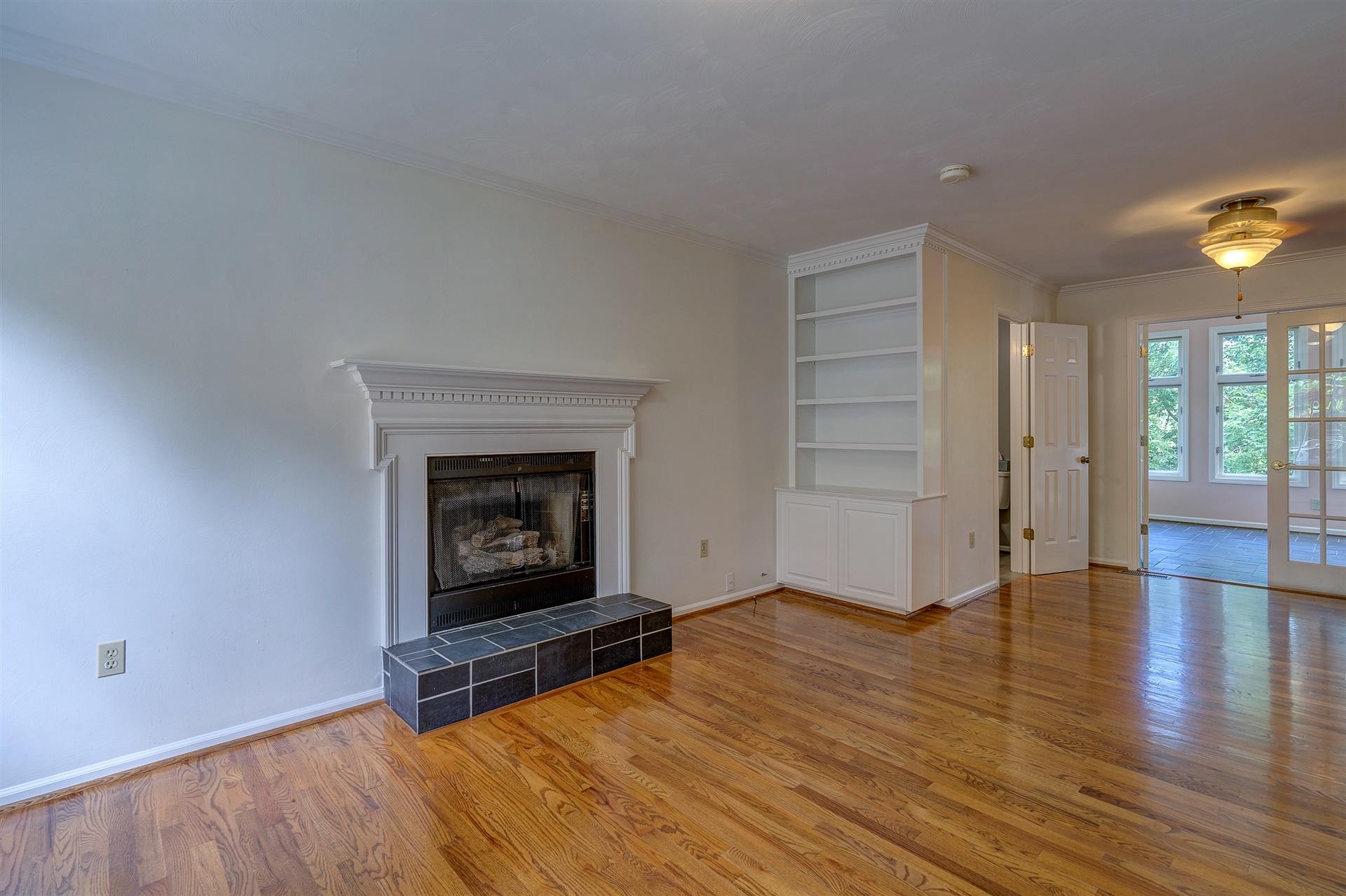 2304 Mt Vernon Road Southwest Roanoke, VA 24015 - Photo 20 of 47 17-DSC00086-3_87-3_88-3_89-3_90-3