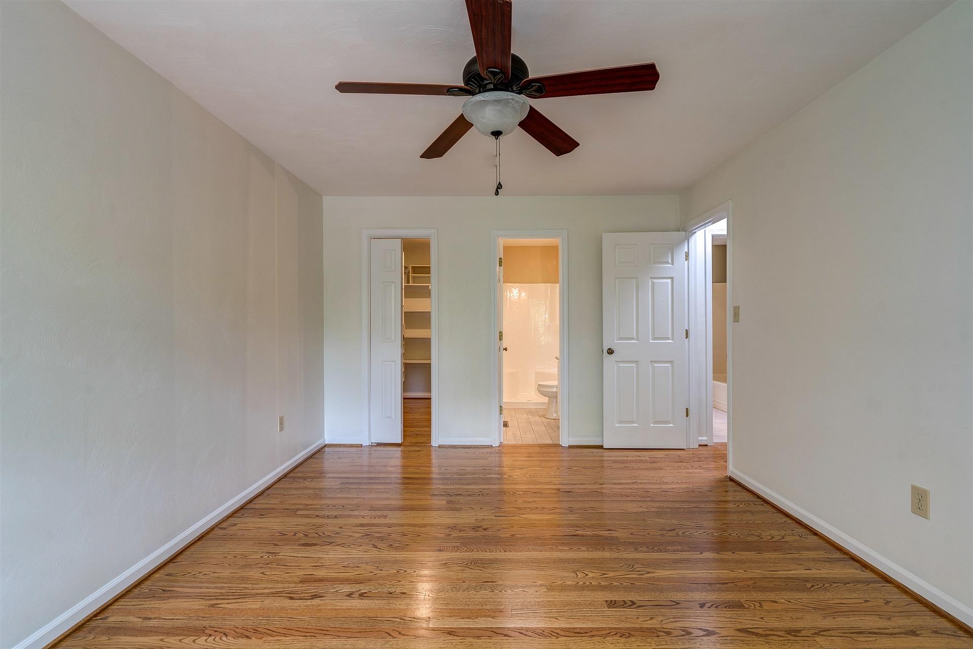 2304 Mt Vernon Road Southwest Roanoke, VA 24015 - Photo 35 of 47 32-DSC00166-3_67-3_68-3_69-3_70-3