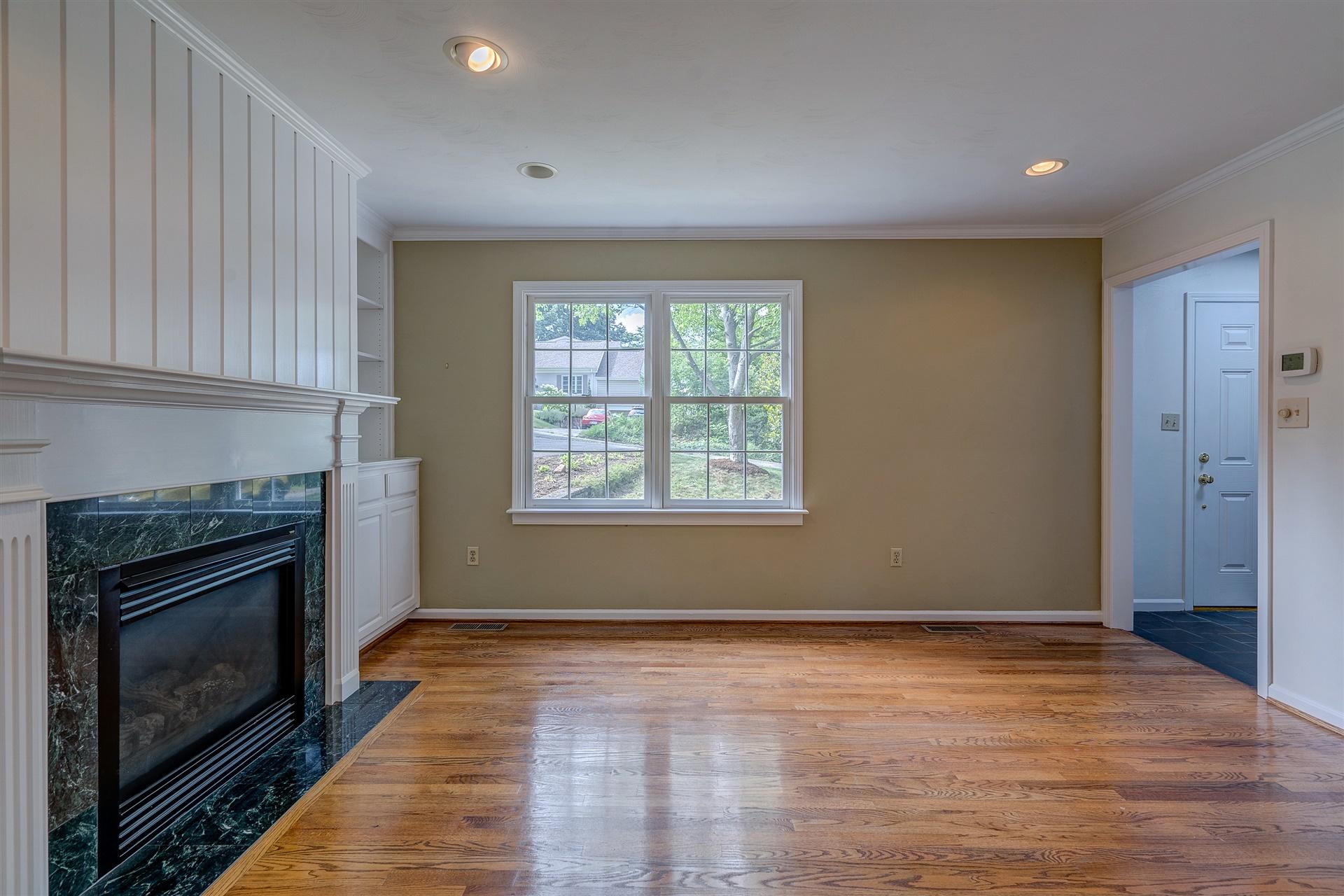 2304 Mt Vernon Road Southwest Roanoke, VA 24015 - Photo 9 of 47 06-DSC00031-3_2-3_3-3_4-3_5-3