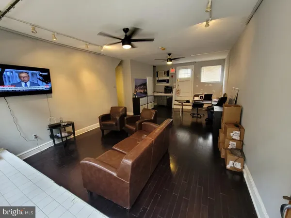 $285,000 | 749 Yorkway Place, Jenkintown, PA 19046