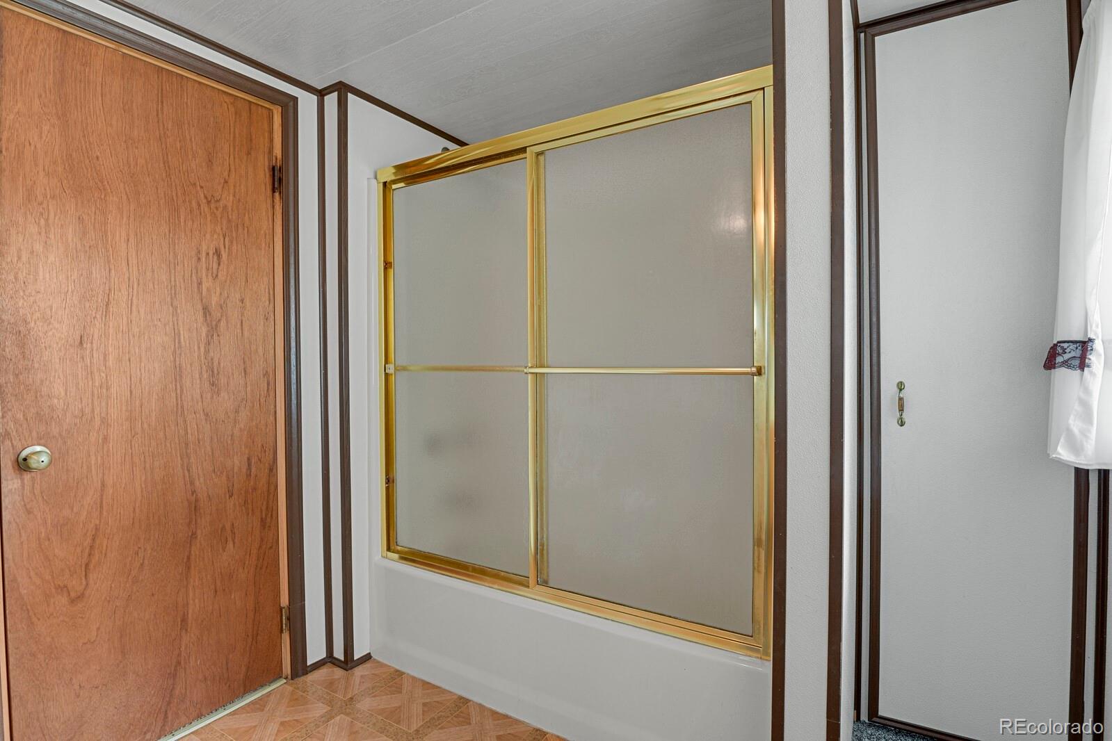 12400 West 44th Avenue Wheat Ridge, CO 80033 - Photo 18 of 31 a view of a small space