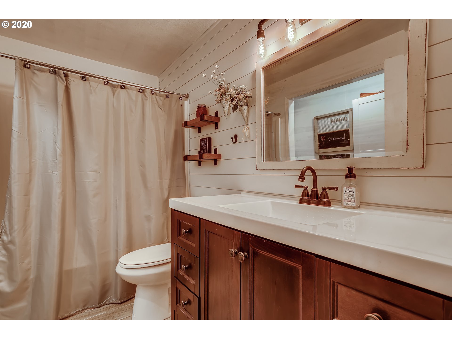 3830 Southeast 67th Avenue Portland, OR 97206 - Photo 15 of 30