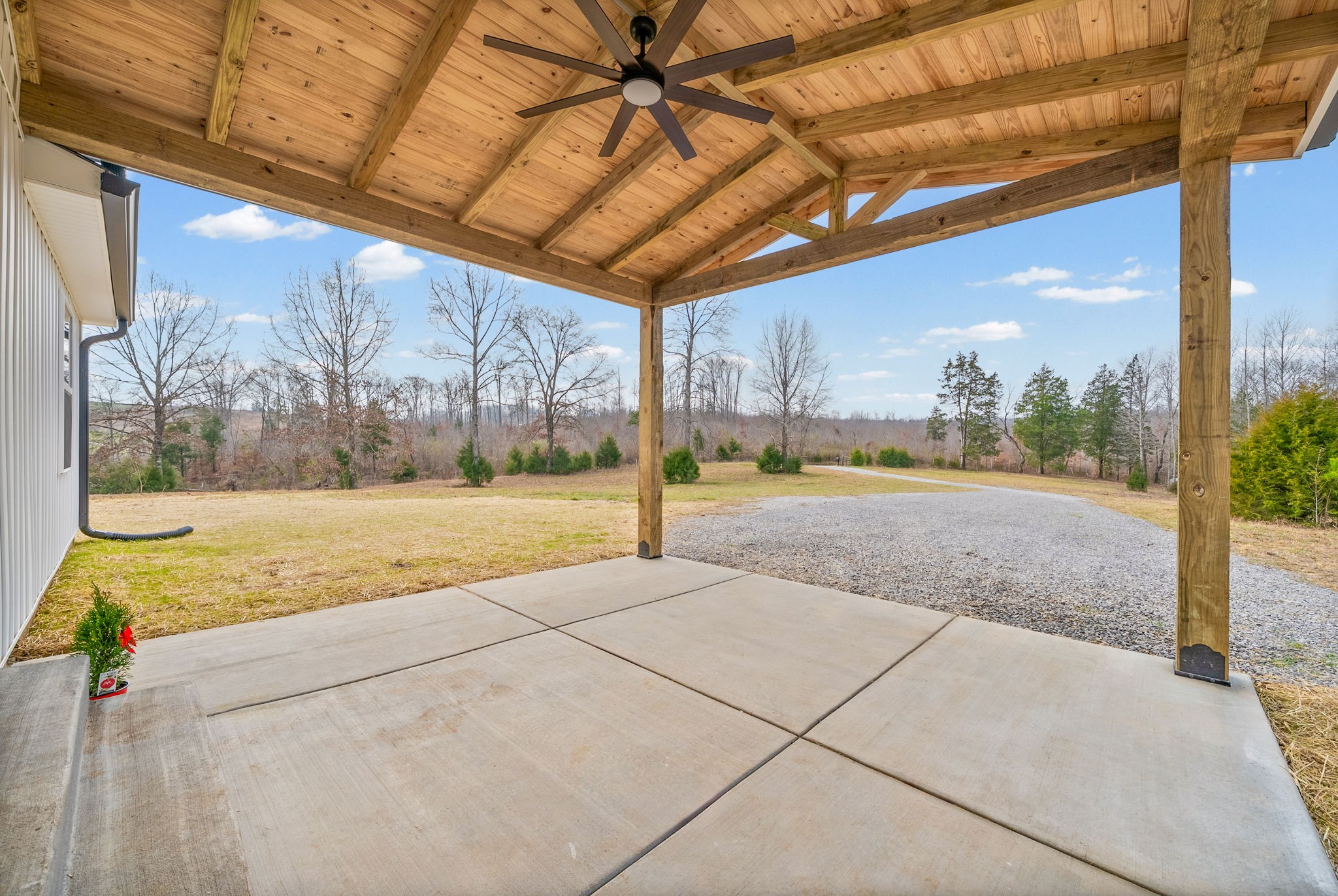 84 Sam Mathis Road Erin, TN 37061 - Photo 3 of 29 Gallery Image 3