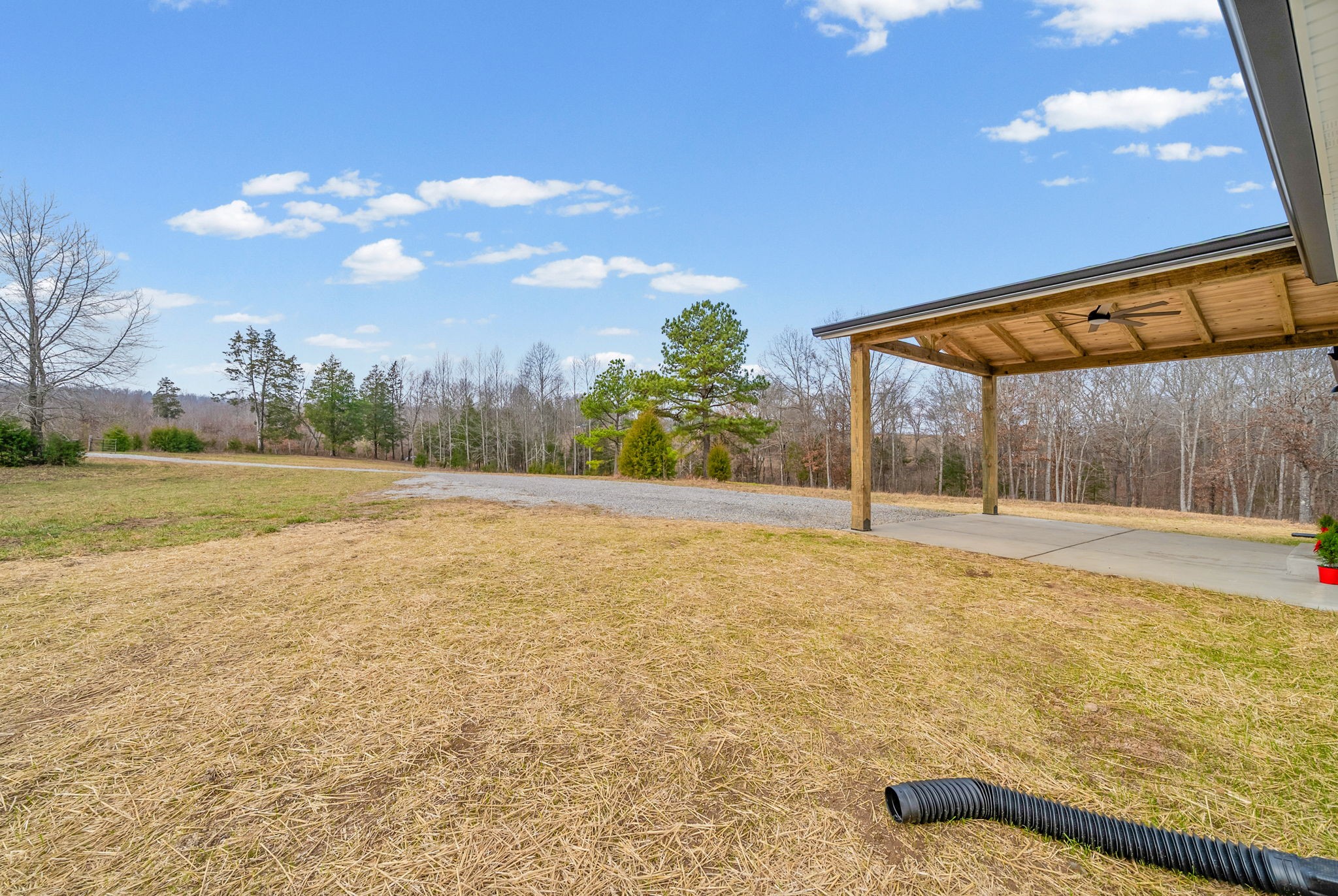 84 Sam Mathis Road Erin, TN 37061 - Photo 4 of 29 Gallery Image 4