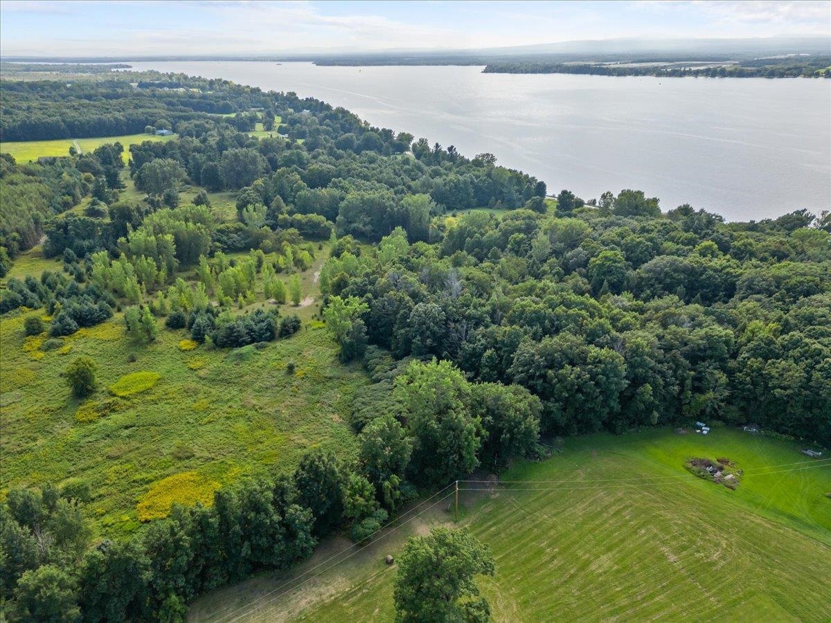 193 West Shore Road Isle La Motte, VT 05463 - Photo 3 of 15