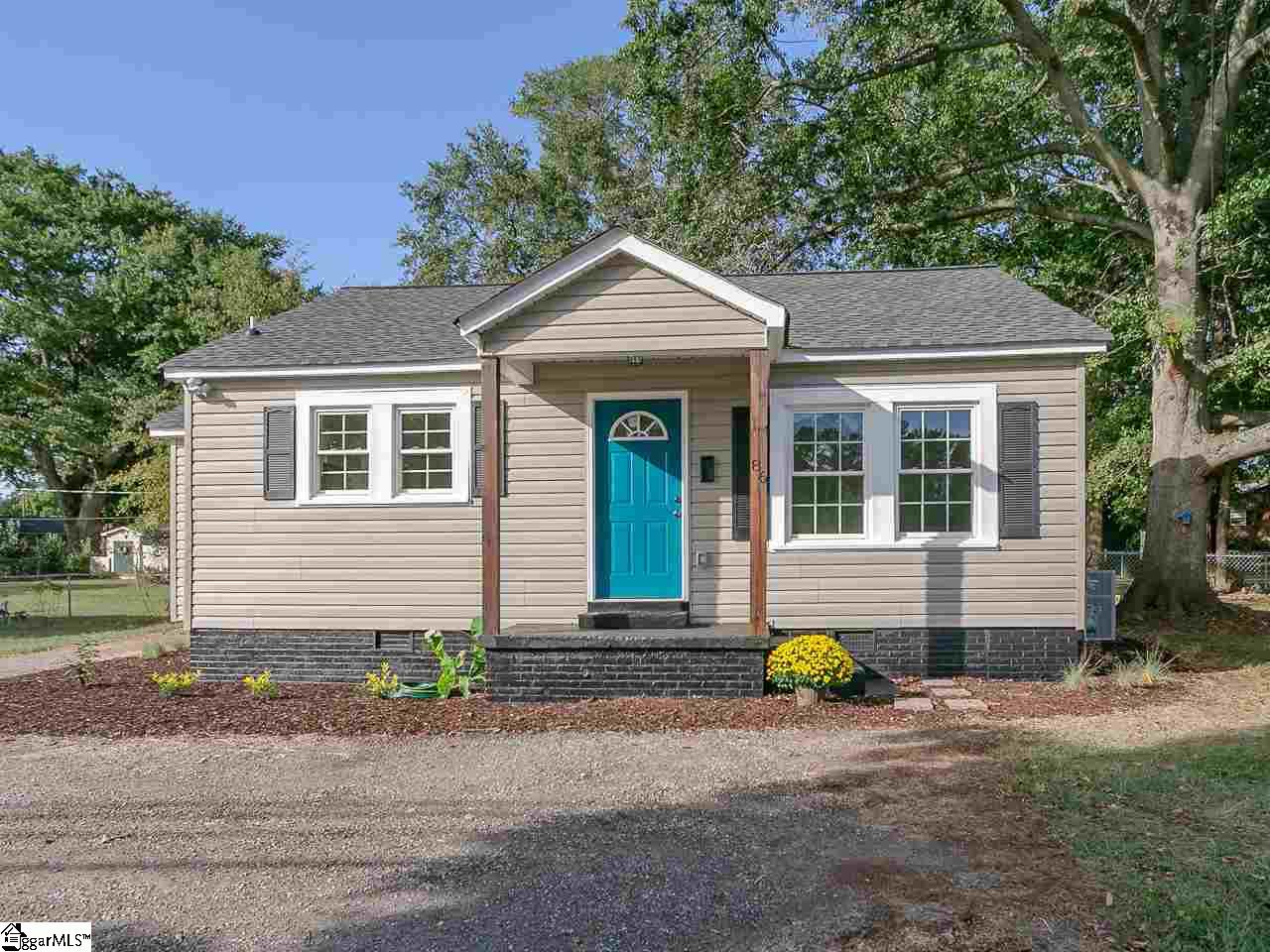 86 North Main Street Inman, SC 29349 - Photo 1 of 18