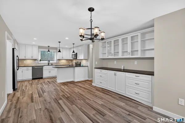 $619,900 | 86 Hi-Lea Farm Road, Colchester, CT 06415